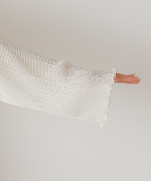 Chico（チコ）の「プリーツメローシアーブラウス(キャミ付き）（シャツ/ブラウス・レディース・ブラック/ベージュ/ブラウン/ピンク/アイボリー・FREE）」の17枚目の写真