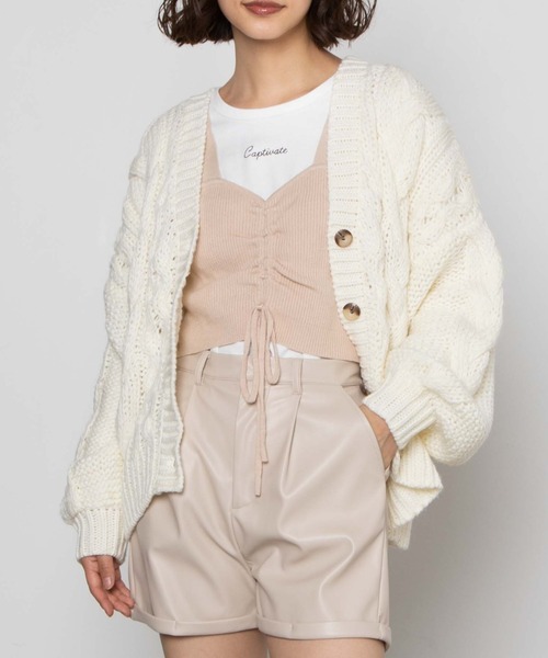 WEGO（ウィゴー）の「WEGO/ボリューム袖ケーブルミドルカーディガン（カーディガン/ボレロ・レディース・ブラウン/オリーブ/ブルー/ライトベージュ/ホワイト/ライトピンク・FREE）」の2枚目の写真