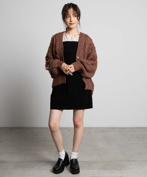 WEGO（ウィゴー）の「WEGO/ボリューム袖ケーブルミドルカーディガン（カーディガン/ボレロ・レディース・ブラウン/オリーブ/ブルー/ライトベージュ/ホワイト/ライトピンク・FREE）」の15枚目の写真