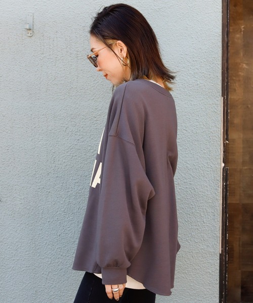 Auntie Rosa Holiday(アンティローザホリデー)の「ビッグロゴスウェット(スウェット・レディース・チャコールグレー/グレー/ナチュラル/ライトグレー・FREE)」の10枚目の写真