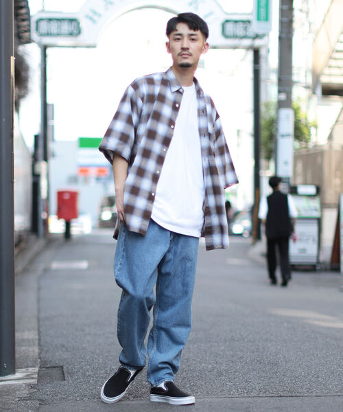 BEAMS（ビームス）の「BEAMS / オンブレチェック イージー ショートスリーブ シャツ（シャツ/ブラウス・メンズ・ブラック/ブラウン・SMALL/MEDIUM/LARGE/X-LARGE）」の3枚目の写真