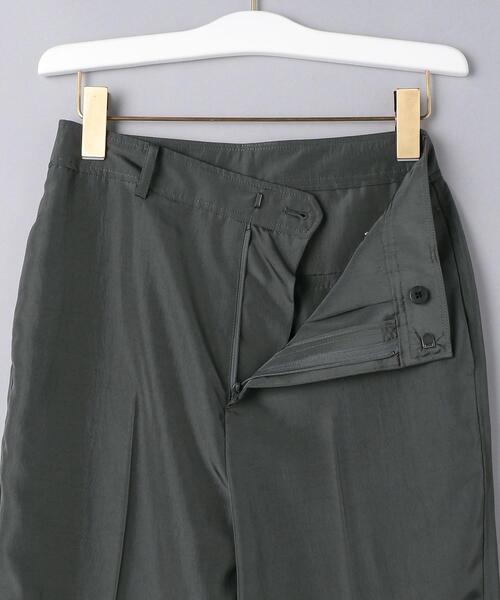 UNITED ARROWS(ユナイテッドアローズ)の「UBCC ステッチ ストレートパンツ◆(その他パンツ・レディース・オリーブ/ダークグレー・38/36/34/40)」の9枚目の写真