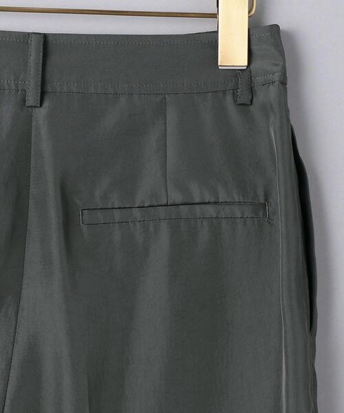 UNITED ARROWS(ユナイテッドアローズ)の「UBCC ステッチ ストレートパンツ◆(その他パンツ・レディース・オリーブ/ダークグレー・38/36/34/40)」の12枚目の写真