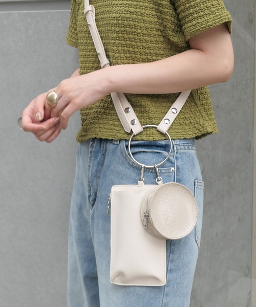 CORNERS(コーナーズ)の「リングハンドルショルダーバック(ショルダーバッグ・レディース・パイソン/オレンジ/ブラック/ダークオレンジ/アイボリー/ダークブラック/ブラック系その他・FREE)」の12枚目の写真