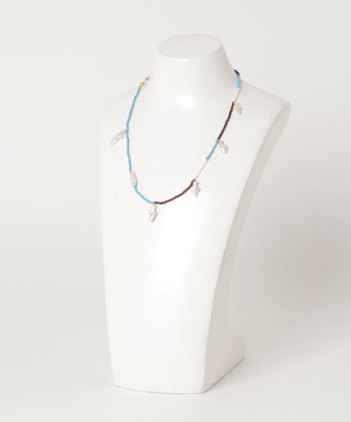 MAISON SPECIAL（メゾンスペシャル）の「Cross Pearl Beads Necklace /クロスパールビーズネックレス【MAISON SPECIAL/メゾンスペシャル】（ネックレス・レディース・ブルー/グリーン・FREE）」の3枚目の写真