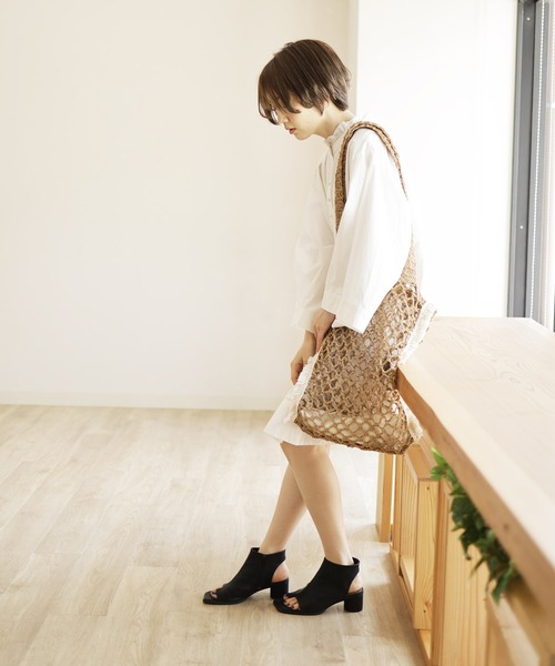 SESTO（セスト）の「トゥリングブーツサンダル（サンダル・レディース・ブラック/アイボリー・LL/3L/S/M/L）」の6枚目の写真