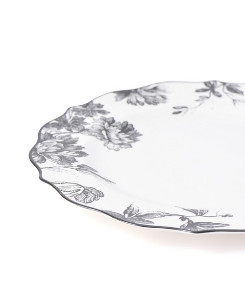 Francfranc(フランフラン)の「クラシックフラワー プレート L ブラック(食器・レディース・ブラック・FREE)」の2枚目の写真