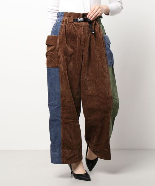 KRIFF MAYER Lady's Collection(クリフメイヤーレディースコレクション)の「コーデュロイギャザーパンツ(その他パンツ・レディース・ブラウン/ナチュラル/カラフル/チャコール・MEDIUM/LARGE)」の4枚目の写真