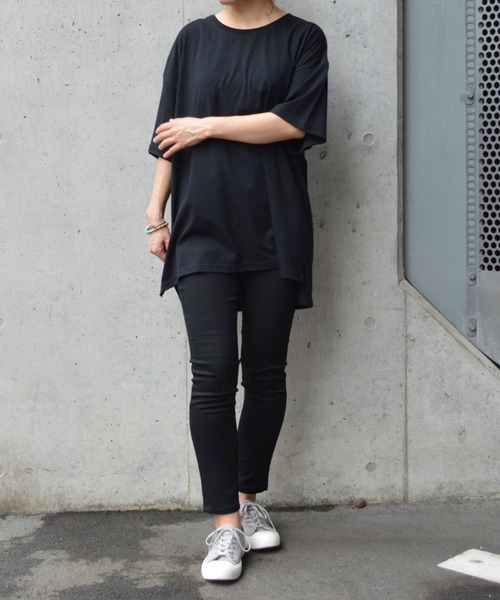 MATCH&more（マッチアンドモア）の「バック縦プリントオーバーサイズ半袖Ｔシャツ（Tシャツ/カットソー・レディース・ホワイト/ブラック/ベージュ/グレー/カーキ・FREE）」の13枚目の写真