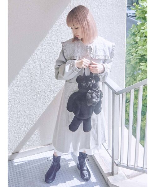 merry jenny(メリージェニー)の「flower lace up ブーツ(ブーツ・レディース・アイボリー/ブラック/ブラウン・MEDIUM/LARGE)」の10枚目の写真