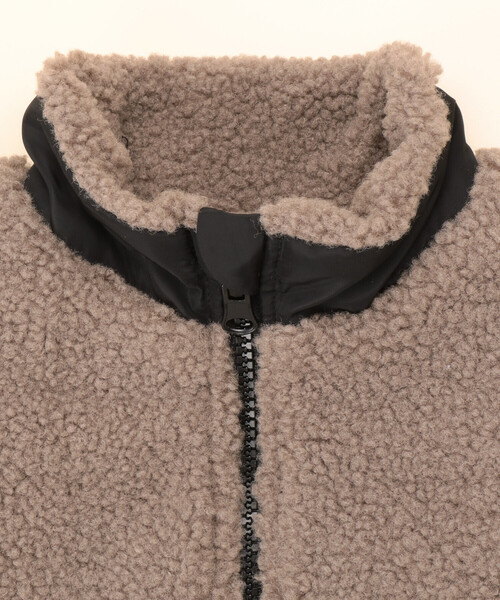 COMME CA ISM（コムサイズム）の「リバーシブル　中わた　ボアベスト(80・90サイズ)（ダウンベスト・キッズ・ベージュ/キャメル・80ｃｍ/90cm）」の12枚目の写真