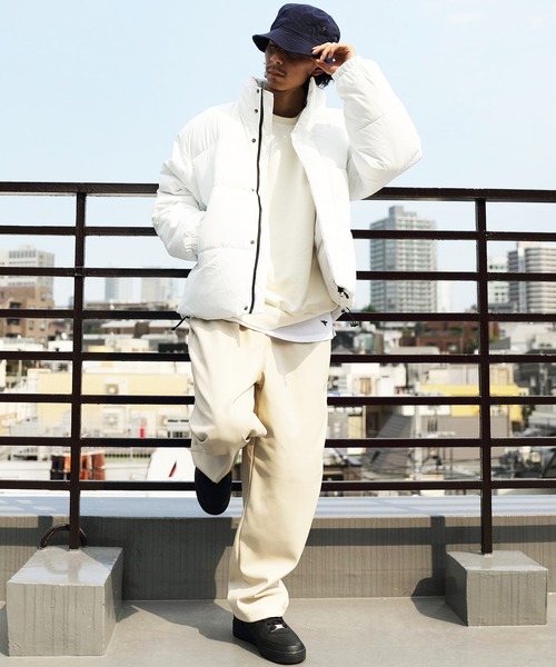 ８(eight)（エイト）の「中綿スタンドブルゾン（ダウンジャケット/コート・メンズ・ブラック/グレー/オフホワイト/ブルー・MEDIUM/LARGE/X-LARGE）」の5枚目の写真