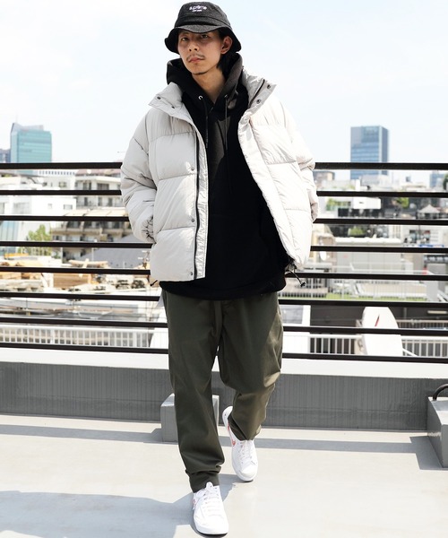 ８(eight)（エイト）の「中綿スタンドブルゾン（ダウンジャケット/コート・メンズ・ブラック/グレー/オフホワイト/ブルー・MEDIUM/LARGE/X-LARGE）」の21枚目の写真