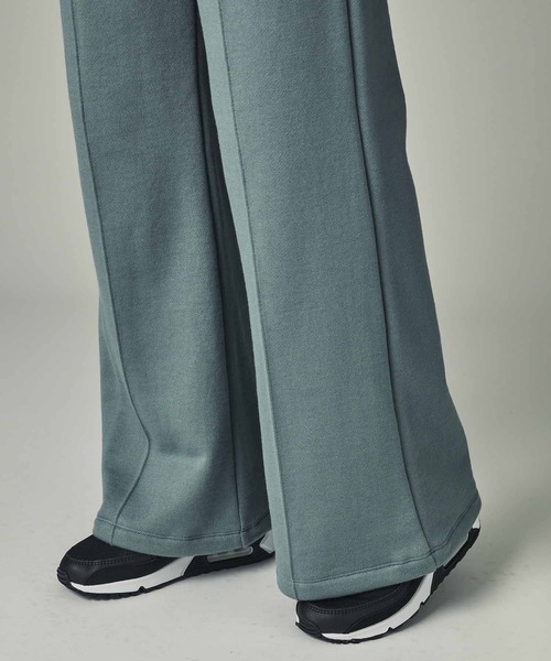 CITY TOKYO（シティトウキョウ）の「吊り裏毛プレミアムスウェットフレアパンツ（スウェットパンツ・レディース・ベージュ/オフホワイト/ライトブルーグレー・1/2）」の14枚目の写真