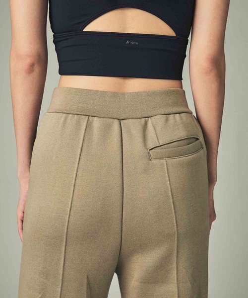 CITY TOKYO（シティトウキョウ）の「吊り裏毛プレミアムスウェットフレアパンツ（スウェットパンツ・レディース・ベージュ/オフホワイト/ライトブルーグレー・1/2）」の11枚目の写真