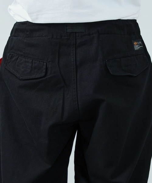 Alpha Industries(アルファインダストリーズ)の「クライミング チノパンツ(チノパンツ・メンズ・ブラック/カーキ/ネイビー・SMALL/MEDIUM/LARGE/X-LARGE)」の17枚目の写真