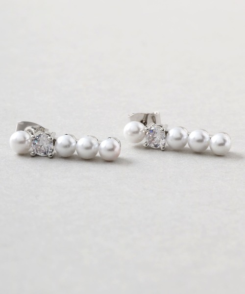 Manon's Selection(マノンズセレクション)の「パールストーンコンビネーションピアス(ピアス(両耳用)・レディース・ゴールド/シルバー・ONE SIZE)」の4枚目の写真