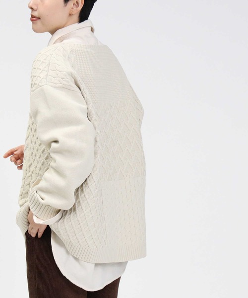 HONEYSUCKLE ROSE（ハニーサックルローズ）の「【HONEYSUCKLE ROSE】洗える軽ふわ柄切替ニット（ニット/セーター・レディース・ライトベージュ/オフホワイト/レッド・M/L/S）」の5枚目の写真