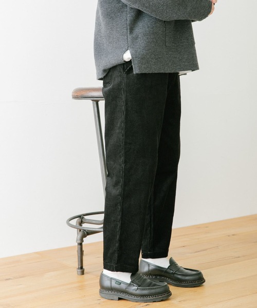 ITEMS URBANRESEARCH（アイテムズ アーバンリサーチ）の「コーデュロイ テーパードパンツ（その他パンツ・メンズ・ブラック/ネイビー/グレー/オフホワイト・MEDIUM/LARGE）」の12枚目の写真