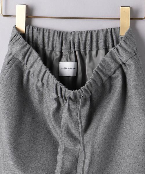 UNITED ARROWS（ユナイテッドアローズ）の「＜UNITED ARROWS＞W/PU イージーパンツ W（その他パンツ・レディース・グレー/オフホワイト/ライム/イエロー・38/36）」の16枚目の写真