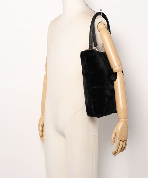 alcali(アルカリ)の「ラッセⅡ アクリルファートートバッグ【取り扱い店舗限定】(トートバッグ・レディース・ブラック/ブラウン/グレー/レオパード/グレイッシュベージュ・FREE)」の6枚目の写真