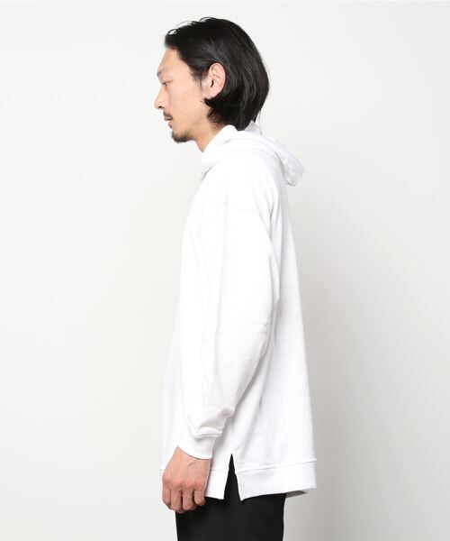 k.u.i(ケーユーアイ)の「胸バラ刺繍ビッグサイズパーカー(パーカー・メンズ・ホワイト×レッド/ホワイト×ブルー・M/L)」の16枚目の写真
