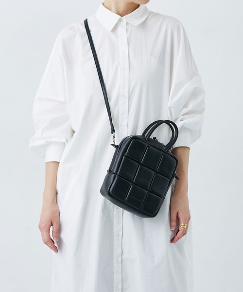 ADD CULUMN（アドカラム）の「ADD CULUMN/PUFF ショルダーバッグ（ショルダーバッグ・レディース・アイボリー/ブラック/ライトブルー・FREE）」の4枚目の写真