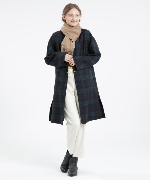 MACKINTOSH PHILOSOPHY（ﾏｯｷﾝﾄｯｼｭ ﾌｨﾛｿﾌｨｰ）の「【店舗限定】バッキンガムベア　カシミヤマフラー（マフラー・レディース・ベージュ/ホワイト系その他/ダークネイビー/レッド系その他2・FREE）」の5枚目の写真