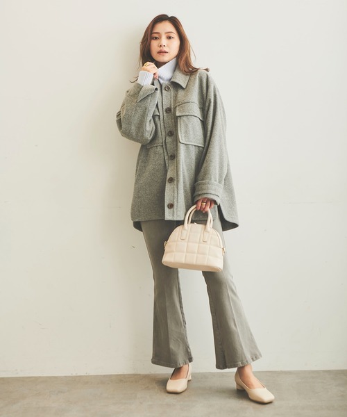 FREE'S MART（フリーズマート）の「◇ボストンチェーンショルダーバッグ（ショルダーバッグ・レディース・ホワイト/ブラック/ダークネイビー・ﾌﾘ-）」の4枚目の写真