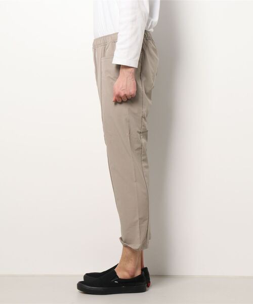 Grand PARK（グランドパーク）の「ポイントタッチサイドポケットイージーパンツ（カーゴパンツ・メンズ・チャコールグレー/ベージュ・MEDIUM/LARGE）」の3枚目の写真