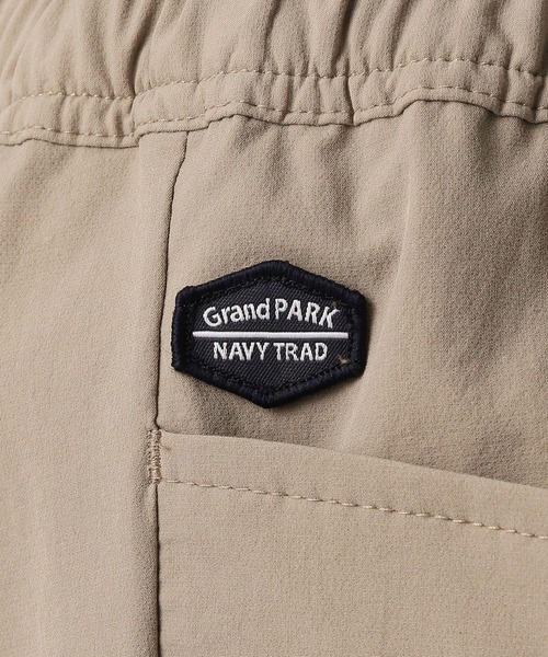 Grand PARK（グランドパーク）の「ポイントタッチサイドポケットイージーパンツ（カーゴパンツ・メンズ・チャコールグレー/ベージュ・MEDIUM/LARGE）」の9枚目の写真