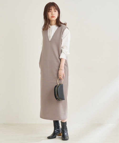 natural couture（ナチュラルクチュール）の「カットポンチVネックワンピース（ワンピース・レディース・アイボリー/ブラック/モカ・FREE）」の5枚目の写真