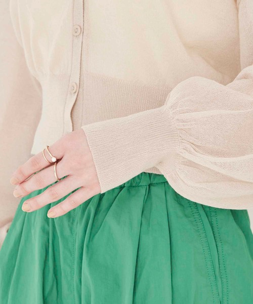 vis-`a-vis（ビサビ）の「【WEB限定】シアーショート丈カーディガン（カーディガン/ボレロ・レディース・ブラック/レッド/イエロー/グリーン/ベージュ・FREE）」の6枚目の写真