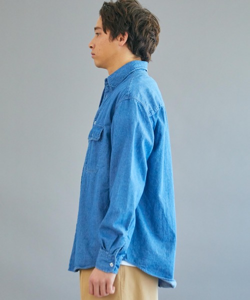 THE STANDARD（ザスタンダード）の「WEGO/パッカリングデニムシャツ（シャツ/ブラウス・メンズ・ライトインディゴブルー・MEDIUM/LARGE/SMALL）」の4枚目の写真