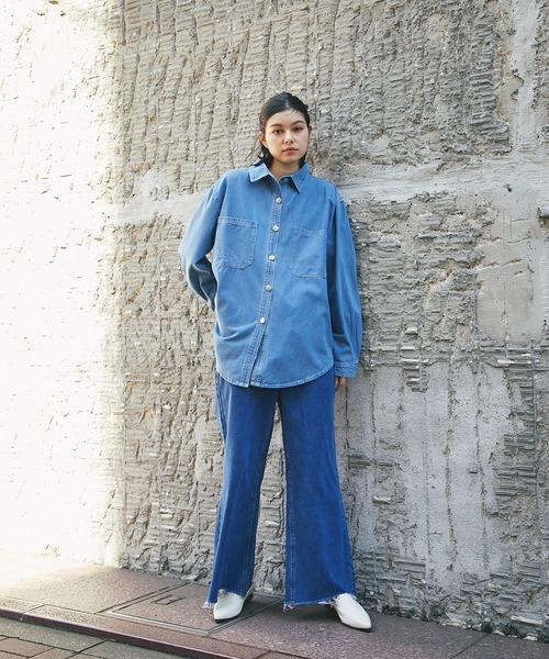 ANIECAアニーカ デニムシャツ未使用 ANOTHER S（アナザーエス）の「ビッグシルエットデニムシャツ（シャツ