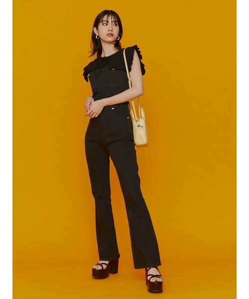 EMODA（エモダ）の「フレアデニムサロペット（サロペット/オーバーオール・レディース・ホワイト/ブラック/インディゴブルー・SMALL/MEDIUM）」の17枚目の写真