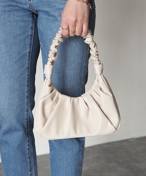 Riberry(リベリー)の「ラウンドギャザーバッグ(ハンドバッグ・レディース・ホワイト/ブルー/パープル/グリーン/ブラック/イエロー・FREE)」の9枚目の写真