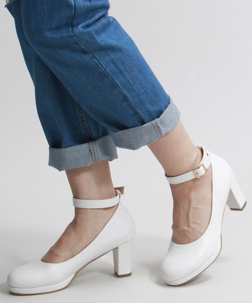 WEGO(ウィゴー)の「WEGO/ストラップパンプス(パンプス・レディース・ホワイト/ブラック/ネイビー・LARGE/MEDIUM)」の1枚目の写真