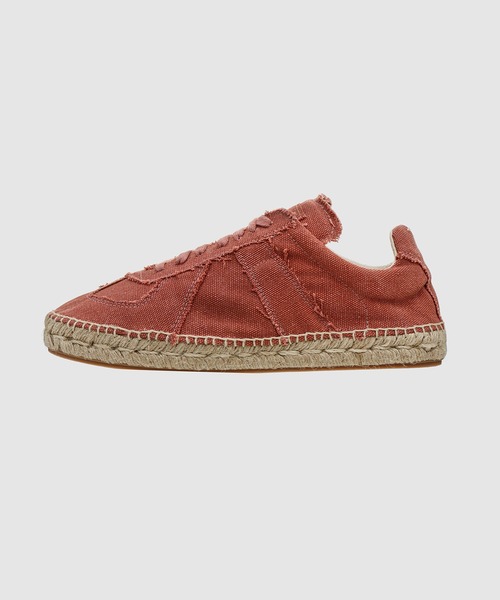 Maison Margiela(メゾンマルジェラ)の「SNEAKERS(スニーカー・メンズ・ネイビー/マスタード/ピンク系その他・42/41)」の3枚目の写真