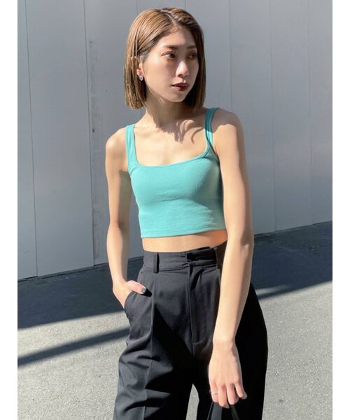 EMODA(エモダ)の「スクエアクロップタンクトップ(タンクトップ・レディース・ホワイト/ブラック/ミント/イエロー・FREE)」の9枚目の写真