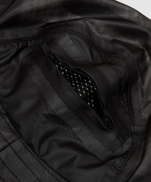 A-COLD-WALL*(アコールドウォール)の「TECH STORAGE BUCKET HAT(ハット・メンズ・ブラック/オレンジ・FREE)」の5枚目の写真