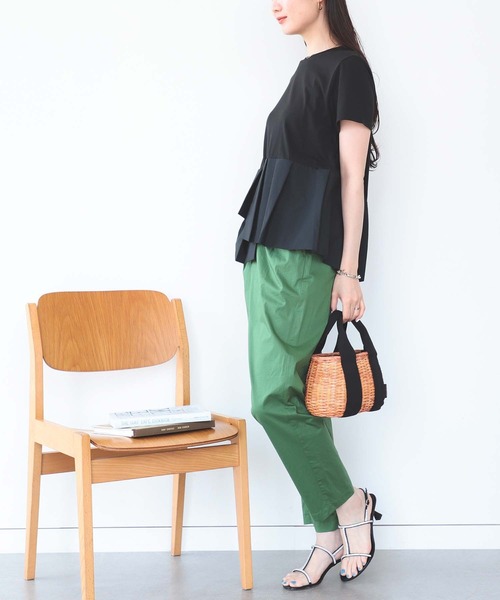 BEAMS HEART（ビームスハート）の「アシンメトリー 異素材プルオーバー（Tシャツ/カットソー・レディース・ダークグリーン/オフホワイト/キャメル/ブラック/カーキ/ホワイト系その他4・ONE SIZE）」の8枚目の写真