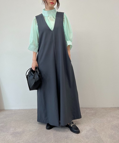 toucher du brise(トゥシェドブリーズ)の「【ワイドパンツが大人可愛い】サロペット(サロペット/オーバーオール・レディース・ベージュ/ネイビー/グレー/モスグリーン・M)」の6枚目の写真