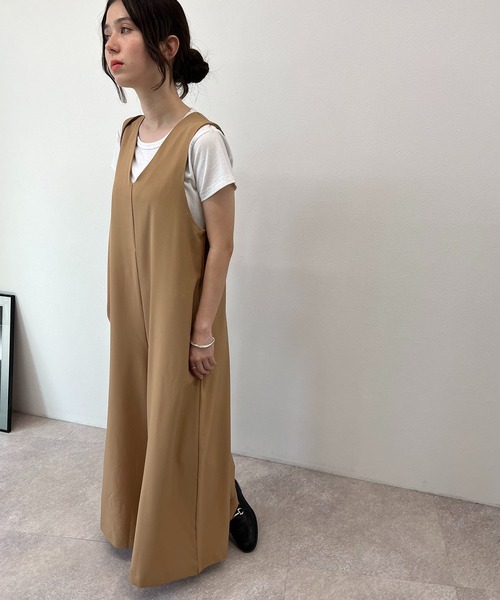 toucher du brise(トゥシェドブリーズ)の「【ワイドパンツが大人可愛い】サロペット(サロペット/オーバーオール・レディース・ベージュ/ネイビー/グレー/モスグリーン・M)」の11枚目の写真