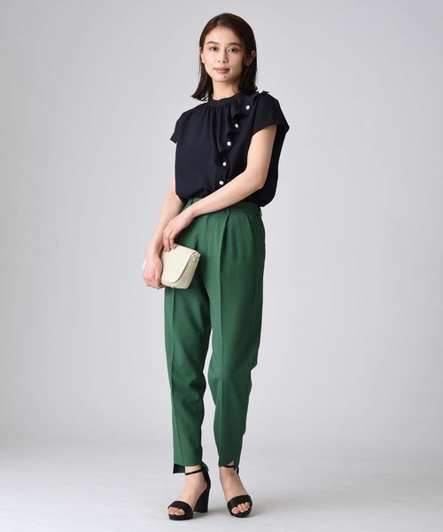 美品　RAW FUDGE ローファッジ　デザイン　ブラウス　長袖　Mサイズぐらい RAW FUDGE（ローファッジ）の「アシメパールデザインブラウス