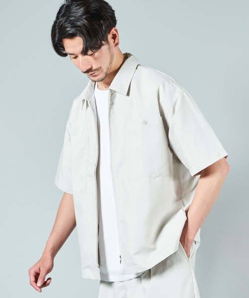 ADPOSION(アドポーション)の「【セットアップ対応】ドライポリエステル ビッグシルエット ジップアップ半袖シャツ(シャツ/ブラウス・メンズ・グリーン/ブラック/ベージュ/ブルー・MEDIUM/X-LARGE/LARGE)」の10枚目の写真