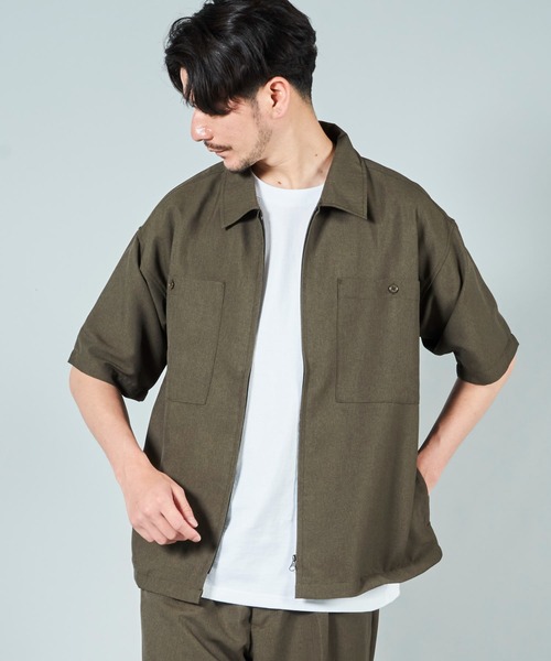 ADPOSION(アドポーション)の「【セットアップ対応】ドライポリエステル ビッグシルエット ジップアップ半袖シャツ(シャツ/ブラウス・メンズ・グリーン/ブラック/ベージュ/ブルー・MEDIUM/X-LARGE/LARGE)」の13枚目の写真
