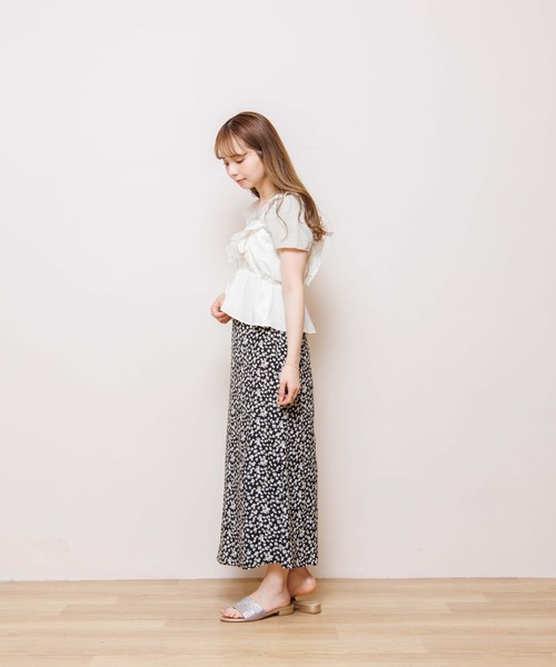 flower(フラワー)の「タイニーフリルビスチェ(ベスト・レディース・アイボリー/ネイビー・FREE)」の18枚目の写真