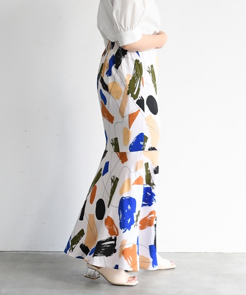 sango（sango）の「デシンアートプリント切替マーメイドスカート（スカート・レディース・オフホワイト/ブラック・FREE）」の11枚目の写真