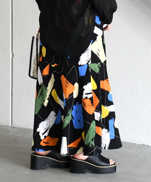 sango（sango）の「デシンアートプリント切替マーメイドスカート（スカート・レディース・オフホワイト/ブラック・FREE）」の15枚目の写真